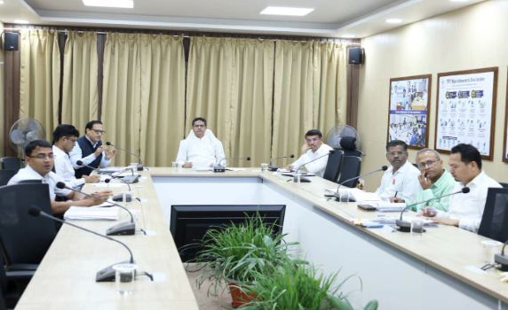 Tripura CM Dr. Manik Saha reviews proposed revenue reforms.
